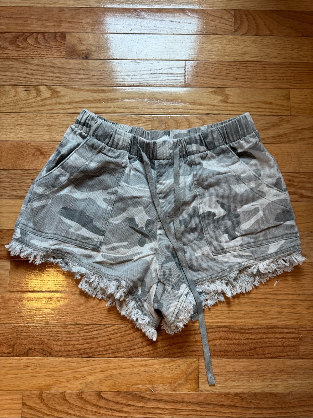 Gray Camo Frayed Hem Drawstring Cargo Shorts